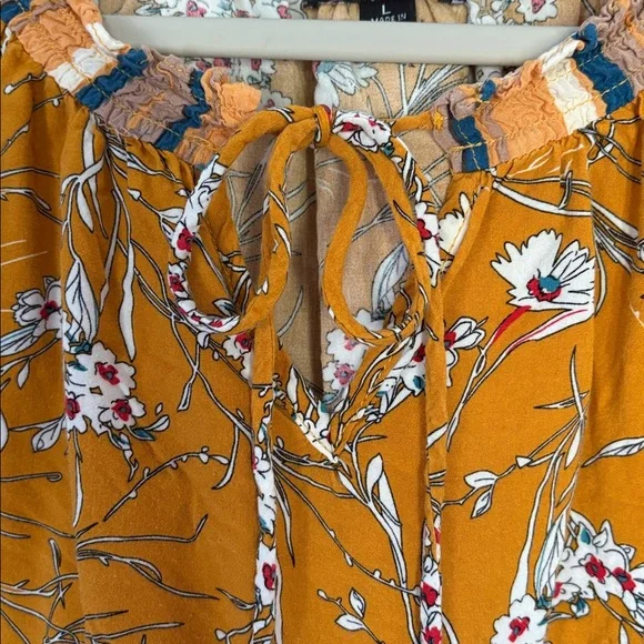 Gigio Yellow Floral Blouse with Striped Billow Sleeves - Picture 3 of 6